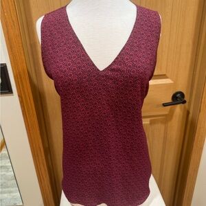 LOFT Sleeveless V-Neck Tank in Burgundy Micro-Print